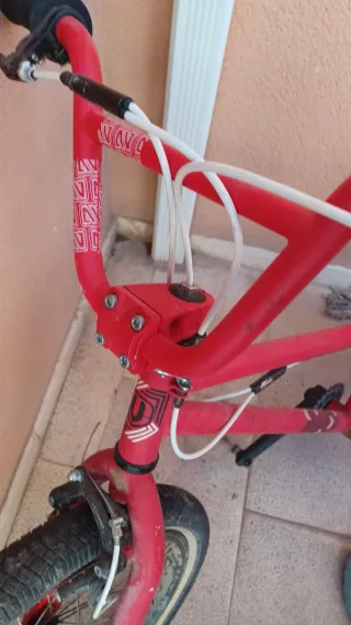Bicicleta BMX TRX 20 para niños