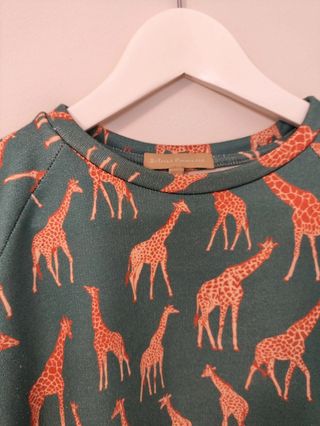 Sudadera con estampado de jirafas