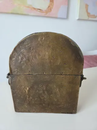 Cofre antiguo latón y hueso decorado antiguo