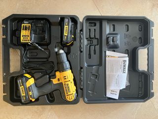Taladro Dewalt DCD776 + Cargador + 2 Baterías