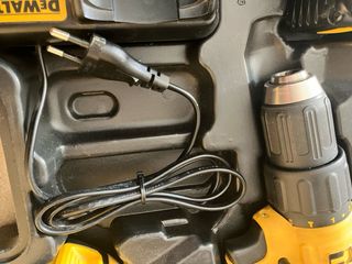 Taladro Dewalt DCD776 + Cargador + 2 Baterías