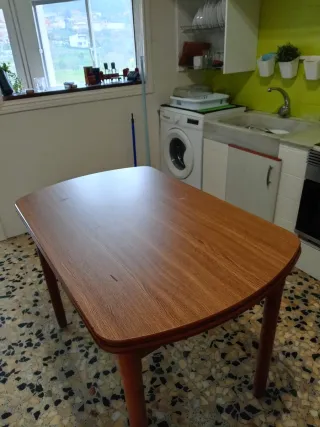 Set de mesa cocina y sillas