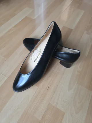 Zapatos de salón Albariza negros