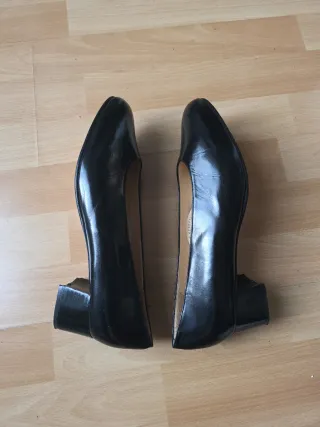 Zapatos de salón Albariza negros