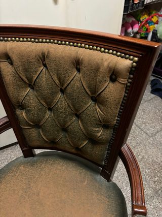 Silla de escritorio antigua de madera y ante