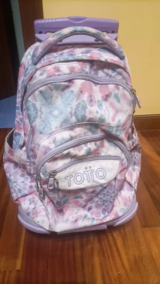 Mochila Totto con ruedas y estampado floral
