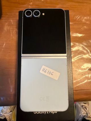 Samsung Galaxy Z Flip 6