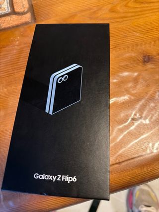 Samsung Galaxy Z Flip 6