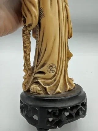 Statua orientale in resina con bambino