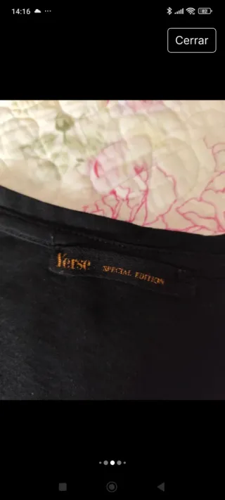 Camiseta negra Yerse estampado geométrico