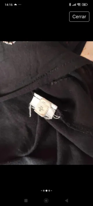 Camiseta negra Yerse estampado geométrico