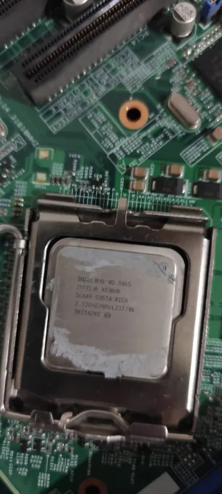 Componentes PC: Placa Base, Fuente, Disco Duro