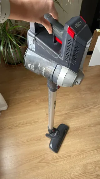 Aspiradora Escoba Hoover 22V Sin Cable