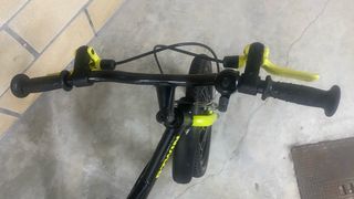 Bicicleta Btwin 16 Dark Hero 500