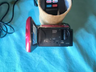 Cámara Panasonic SDR-S50 Roja