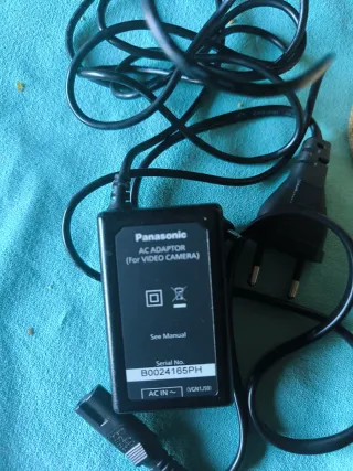 Cámara Panasonic SDR-S50 Roja