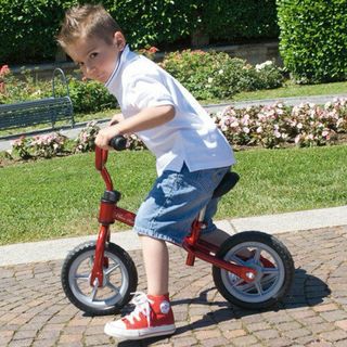 Bicicleta de aprendizaje roja Chicco