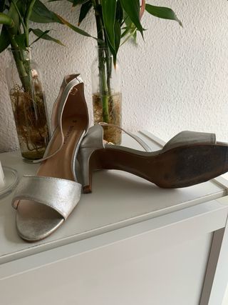 Zapatos de tacón plateados DI FONTANA