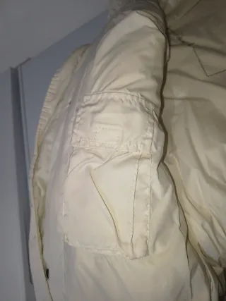 Bomber uomo imbottito con cappuccio