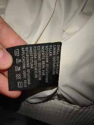 Bomber uomo imbottito con cappuccio