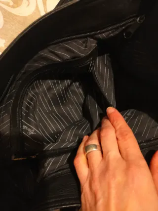 Bolso de piel negro vintage