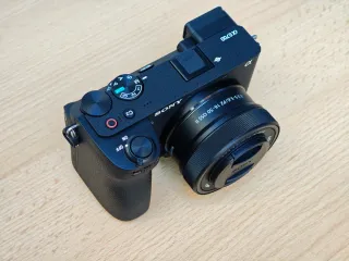 Cámara Sony a6700 + Objetivo 16-50 II Nuevo
