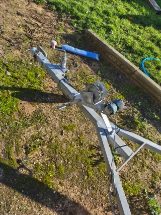 Remolque para moto de agua o pequeña embarcación