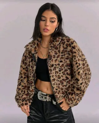 Chaqueta pelo leopardo cremallera