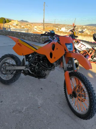 KTM 400 matriculada