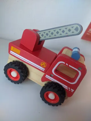 Coches de madera para niños