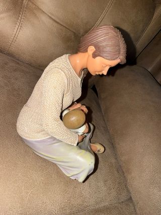 Figura Belén Madre con Bebé