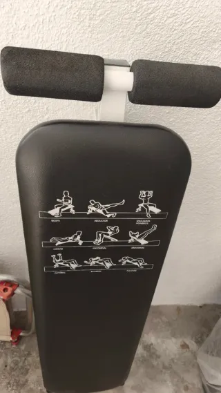 Banco de ejercicios abdominales