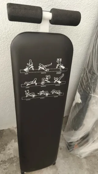 Banco de ejercicios abdominales