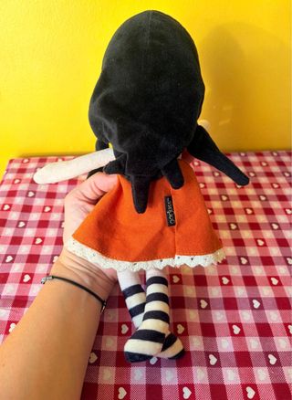 Muñeca Gorjuss tela naranja rayas