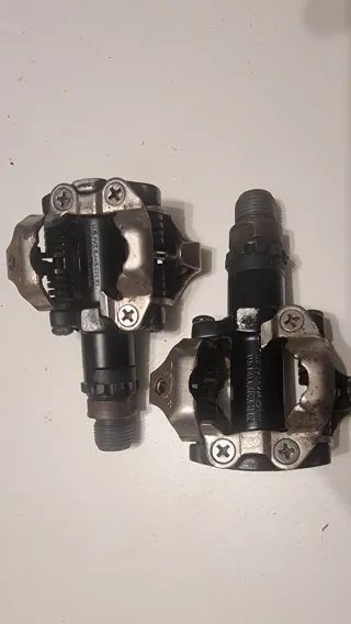 Pedais Shimano M520
