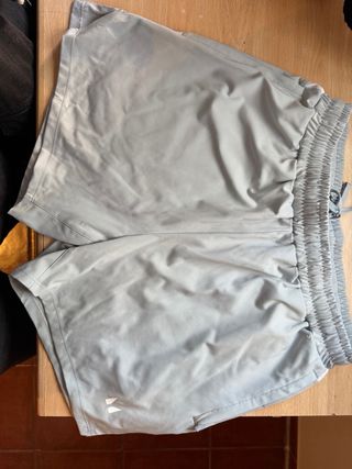 Pantalones cortos Myprotein grises y negros