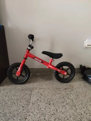 Bici sin pedales roja Hurricane