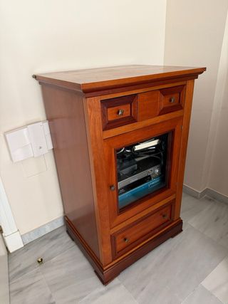 Mueble Vitrina Madera y Cristal