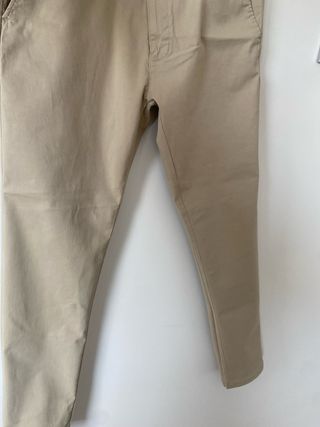 Pantalones beige
