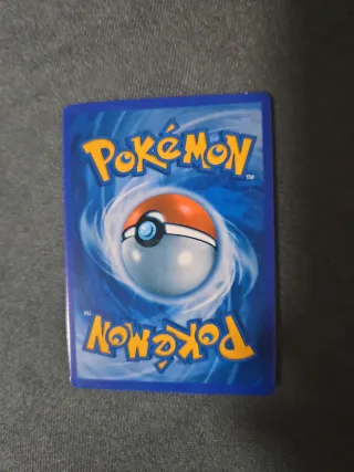 Carta Pokémon Pikachu VMAX 051/203