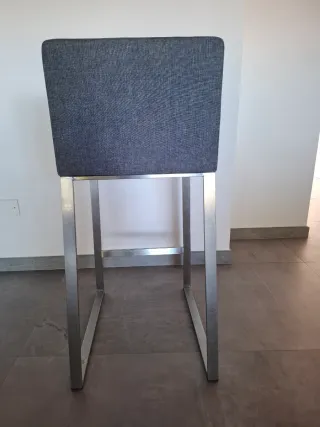 Set 2 Sgabelli Tessuto Grigio e Metallo