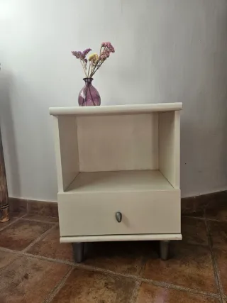Mesita de noche