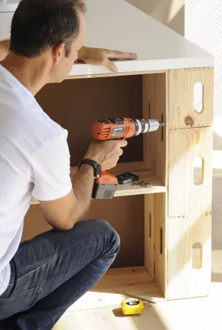 ¿No quieres montar ese mueble? Yo lo hago.