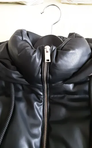 Abrigo acolchado/plumífero/plumas Zara efecto piel