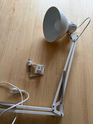 Flexo de escritorio IKEA blanco