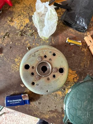 Plato magnético Yamaha Aerox Jog