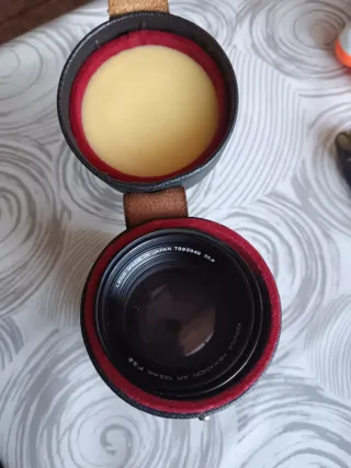 Konica Hexanon AR 135mm F3.2 Objetivo