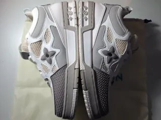 Louis Vuitton LV Skate Grises