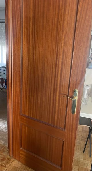 Puertas de madera maciza