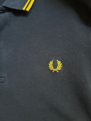 Polo Fred Perry Talla S Negro y Amarillo